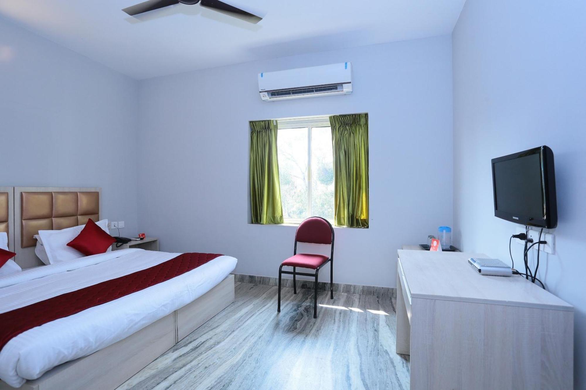 Super Townhouse Prince Palace Thiruvananthapuram Exterior photo