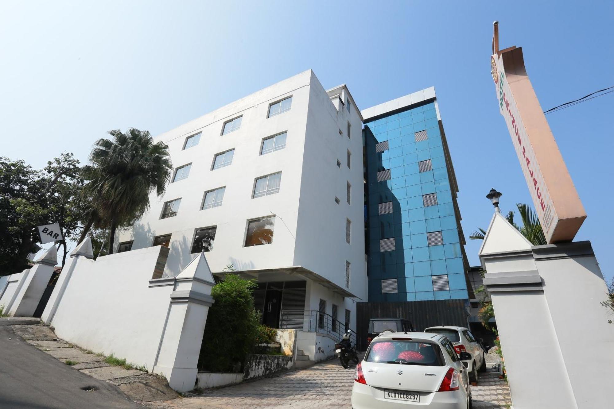 Super Townhouse Prince Palace Thiruvananthapuram Exterior photo